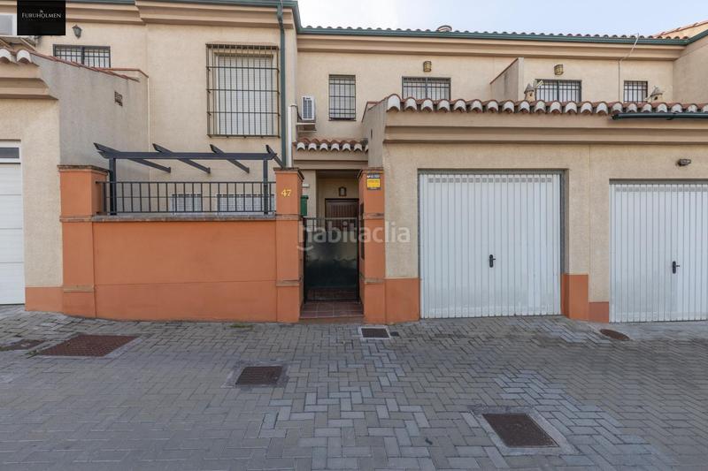 Foto 4ad3caec-3e57-4c3f-88ea-66129e98633a. Casa adossada amb calefacció aparcament a Cerrillo de Maracena - Periodistas Granada