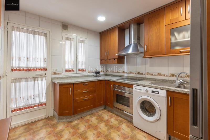 Foto 6cc63b68-cd13-43c2-be4e-58546bd9e728. Casa adossada amb calefacció aparcament a Cerrillo de Maracena - Periodistas Granada