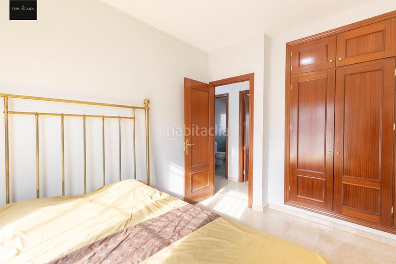 Foto d7ef9e24-55db-49eb-a2f1-fbaae96b907e. Casa adossada amb calefacció aparcament a Cerrillo de Maracena - Periodistas Granada