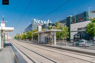 Doppelhaus  Calle paris. Magnífica pareada en esquina