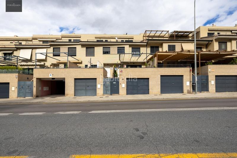 Foto 935b28f1-a95e-4c3f-be83-3e62748960c8. Reihenhaus mit heizung parking in Crta. De la Sierra Granada