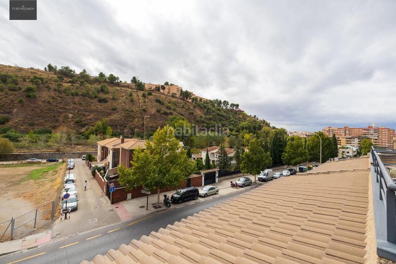 Foto b0f48d52-4a77-4324-bb93-7d2a49f7d111. Reihenhaus mit heizung parking in Crta. De la Sierra Granada