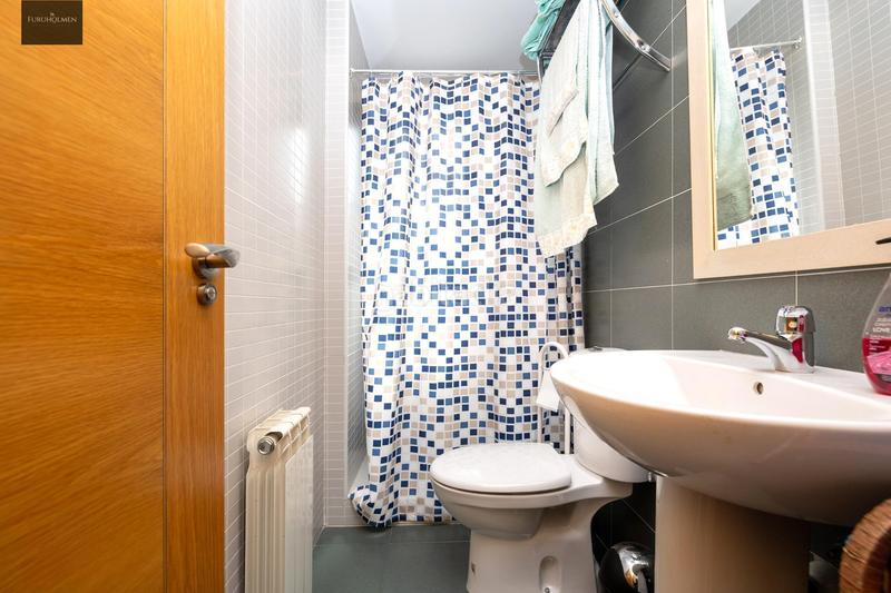 Foto b1d4e13f-94b4-4652-8ecc-d27b6d203230. Reihenhaus mit heizung parking in Crta. De la Sierra Granada