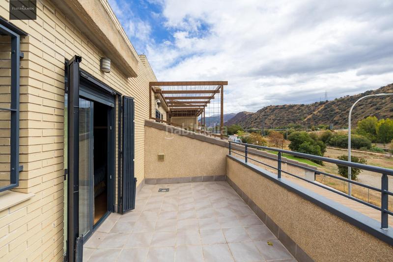 Foto e5451236-0929-4777-a57d-6d6c986098eb. Reihenhaus mit heizung parking in Crta. De la Sierra Granada