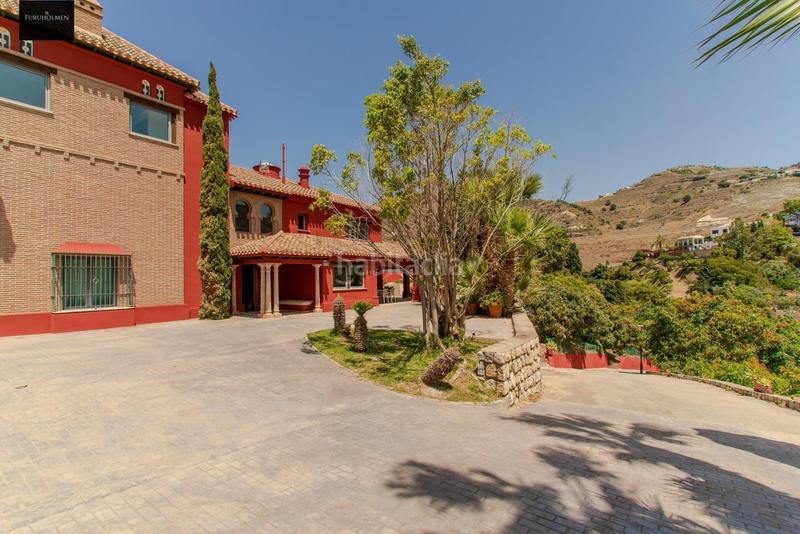 Foto e7264c6b-9b04-4fb0-878c-0c1a7f46f8a0. Chalet en Velilla - Velilla Taramay Almuñécar