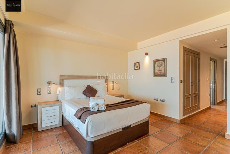 Foto 17c851ee-a42d-40ee-ad50-2bf59c0b6063. Chalet con riscaldamento parcheggio piscina in Velilla - Velilla Taramay Almuñécar