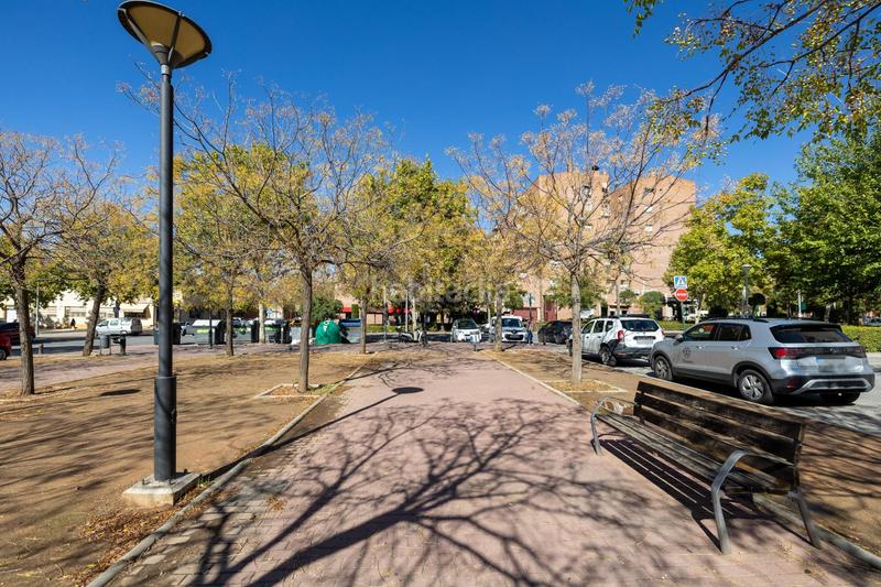 Foto 50ba34b6-b84b-4da9-8175-76b2cefbdcf0. Location appartement avec parking dans Joaquina Eguaras Granada