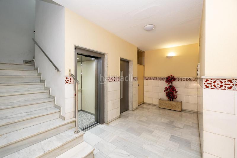 Foto c04c1ead-e833-4012-b662-740e9acc2c84. Location appartement avec parking dans Joaquina Eguaras Granada