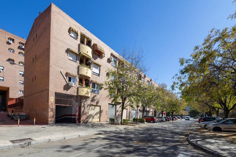 Foto 63c4e33a-2be3-4087-a204-9512ed5182ad. Miete etagenwohnung mit parking in Joaquina Eguaras Granada