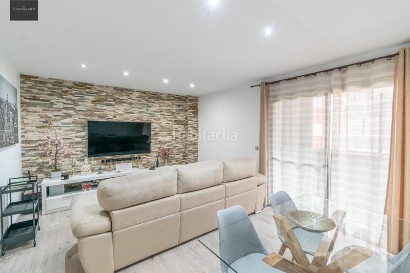 Foto b9f52cd8-4d81-43ef-8cb6-f7fddf0888f5. Flat with heating parking pool in Carretera de Granada-La Alcazaba Alhendín