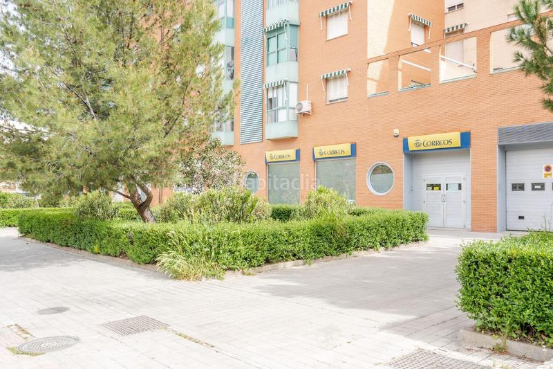 Foto c4ff9228-1434-4573-b8b1-ae09f59d4187. Affitto locale commerciale in Joaquina Eguaras Granada