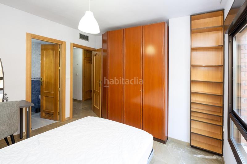 Foto 351d48e4-8368-491f-ad7d-840e613b367d. Location appartement avec chauffage dans Rosaleda - Juventud Granada