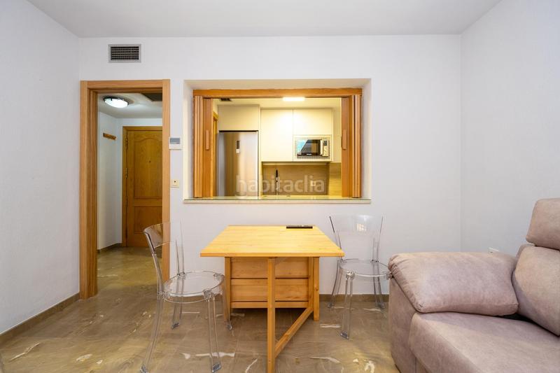 Foto 5bb7aca4-2370-4532-8b3d-e2bdf0a63d27. Location appartement avec chauffage dans Rosaleda - Juventud Granada