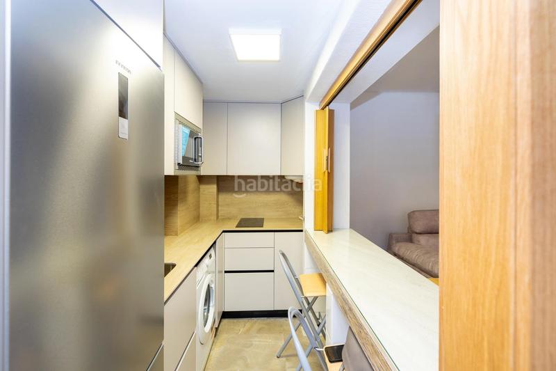 Foto 57450f89-066c-41dc-beb9-17f219362f8e. Rent flat with heating in Rosaleda - Juventud Granada