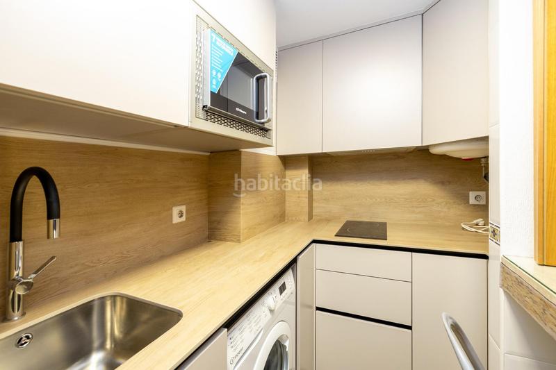 Foto 64de8f85-d56f-4dd0-9b0e-679b0449bb47. Rent flat with heating in Rosaleda - Juventud Granada