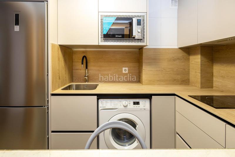 Foto 67800ecf-684b-484e-aca2-2276e96b5e0d. Rent flat with heating in Rosaleda - Juventud Granada