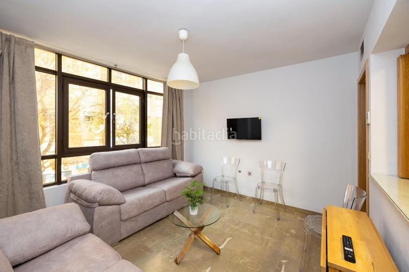 Foto 7bd8a657-f579-4c2e-9670-cad81dfb7006. Rent flat with heating in Rosaleda - Juventud Granada