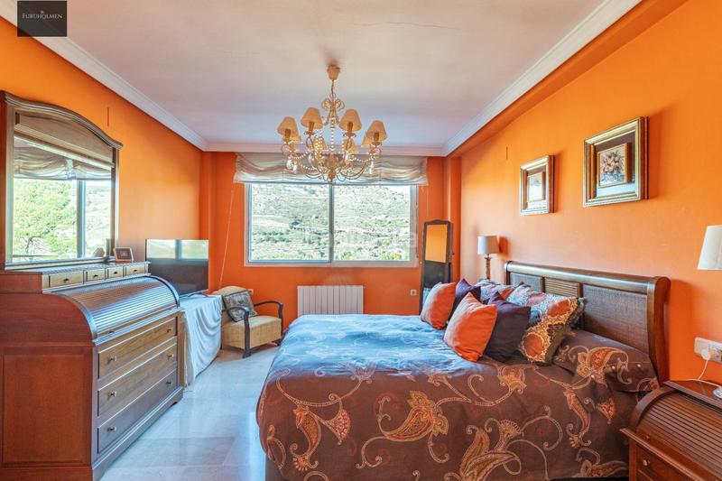 Foto 604f37c8-5239-42ba-9688-8fe298450efc. Casa adossada amb calefacció aparcament a Camino de los Neveros - Serrallo Granada