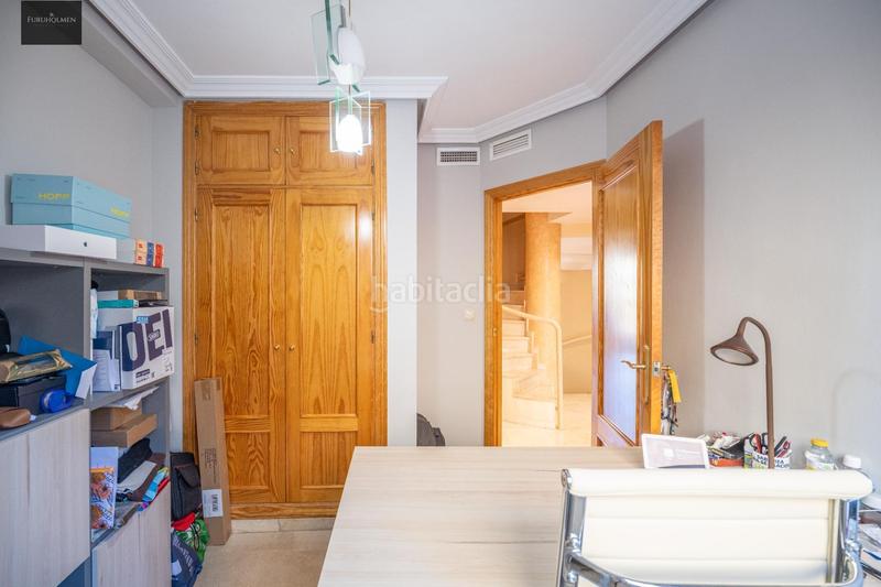 Foto 96be657b-3810-4251-b411-bba022c92eef. Casa adossada amb calefacció aparcament a Camino de los Neveros - Serrallo Granada