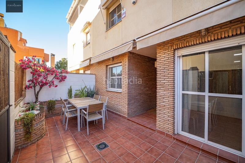 Foto 9c211b20-5443-4bf5-a722-0df50e2c86de. Casa adossada amb calefacció aparcament a Camino de los Neveros - Serrallo Granada