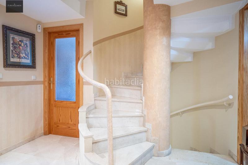 Foto dea7cf4e-70d1-42a5-bb80-3262366396fa. Casa adossada amb calefacció aparcament a Camino de los Neveros - Serrallo Granada