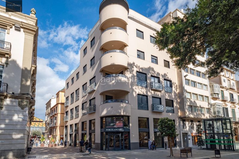 Foto 6ee3685e-8e9e-4937-9d85-e1a9ceb2d3c1. Pis amb aparcament a Centro Histórico Málaga