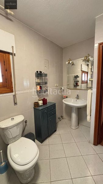 Foto 3ffc7e09-be08-4e4c-bef8-fb7d1e644a9a. Casa amb aparcament a Padul