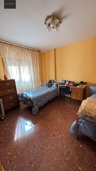 Foto 698f77fe-a690-41d4-a527-1122b8867298. Casa amb aparcament a Padul