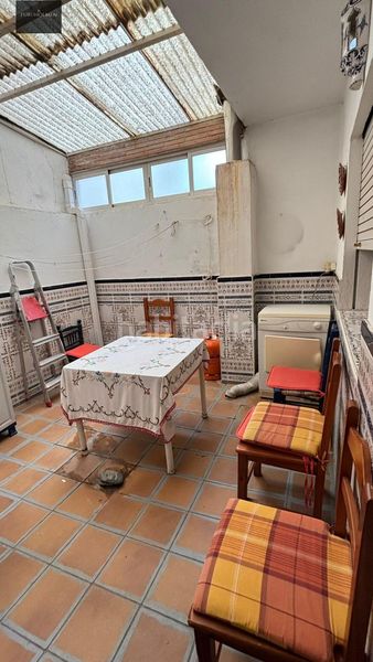 Foto 71c4933e-e38e-4f5a-a44a-f595f10c13d1. Casa amb aparcament a Padul