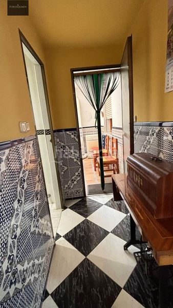 Foto cb9c75d7-b435-4e2d-85d3-3b5f1c6f70cc. Casa amb aparcament a Padul