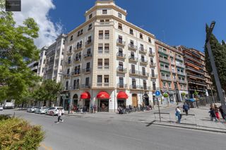 Pis  Avenida avenida divina pastora. Piso exclusivo en esquina en zona triunfoconstitución