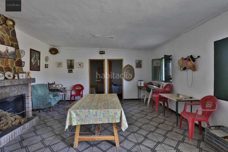Foto 10faf2fa-cc20-41c8-86b6-5e8da2c25854. Masia amb aparcament a Dúrcal