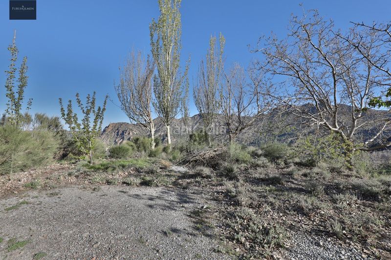 Foto f48f31d7-7d38-4048-a775-b2eb17b8f89e. Masia amb aparcament a Dúrcal
