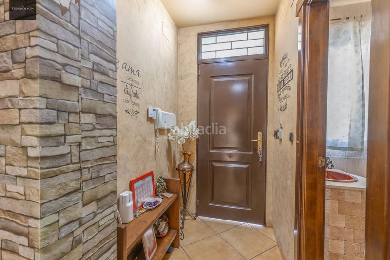 Foto 4c00bda8-4907-403a-a77e-4648d20594a0. Casa amb aparcament a Alfacar