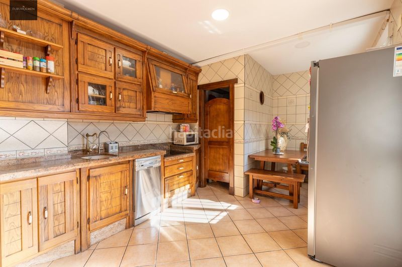 Foto 53779610-4b50-4298-bcde-2392ae3984fd. Casa amb aparcament a Alfacar