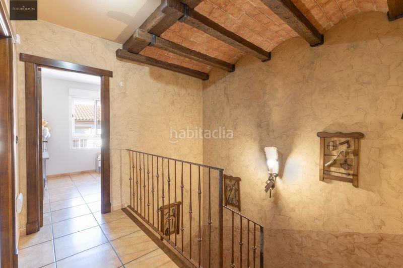 Foto b5ad6c39-4731-4501-9e57-f64092961ce2. Casa amb aparcament a Alfacar