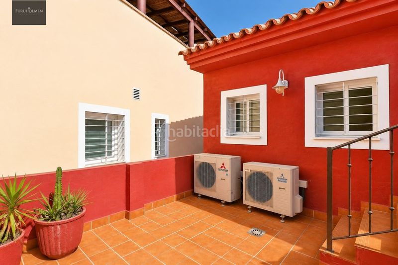 Foto 74fcc1f2-dd9c-4a5f-a3b3-d87e11636dd4. Casa amb calefacció aparcament piscina a Pinares de San Antón Málaga