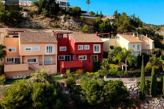 Casa a Pinares de San Antón. Espectacular casa en pinares de san antón, málaga