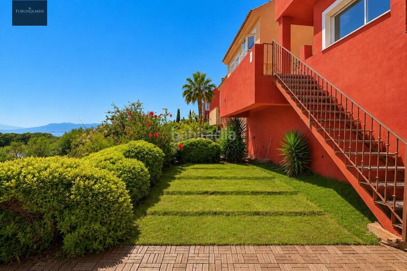 Foto f4ae75b4-9b66-4822-8654-25c9f5ad025f. Casa amb calefacció aparcament piscina a Pinares de San Antón Málaga