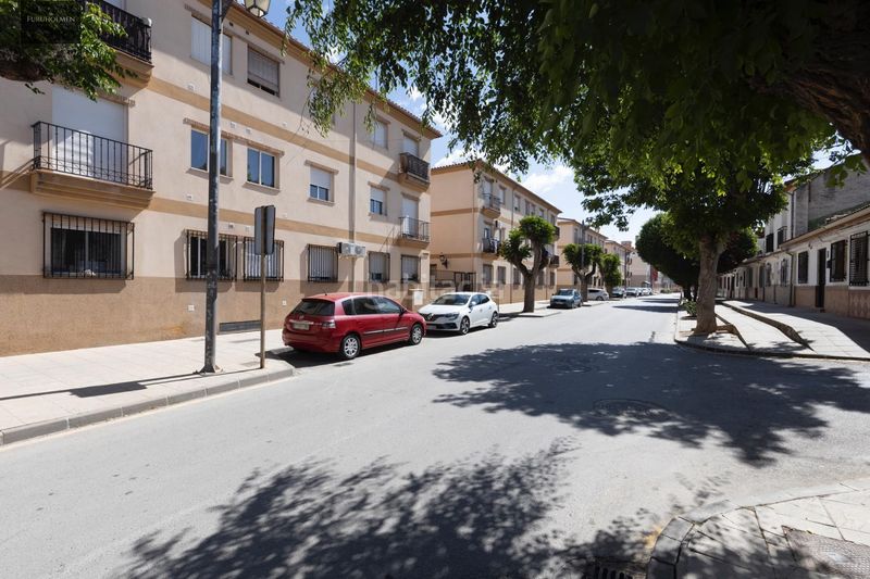 Foto cec8e51f-fb17-4767-aad7-d667e981e433. Pis amb aparcament a Cijuela