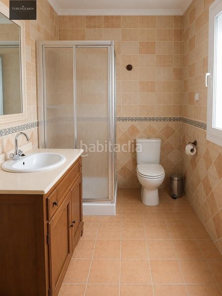 Foto 8a1476ca-497d-4d3b-a784-69ca665371a8. Casa amb aparcament a Padul