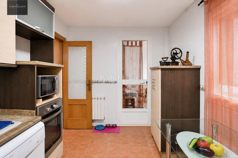 Foto 0e12e368-549c-4578-8dd7-8fd6aca19e7c. Casa amb aparcament a Padul