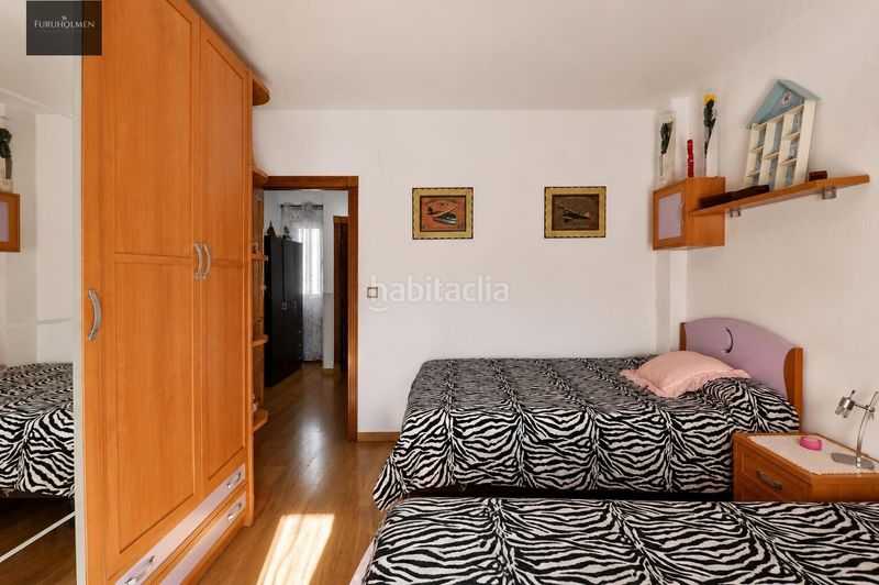 Foto 661c8647-01f8-4459-8dd3-03b048cb60a2. Casa amb aparcament a Padul