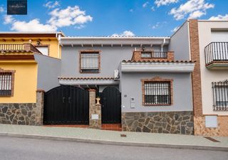 Casa in Padul. Oportunidad en padul, totalmente amueblada