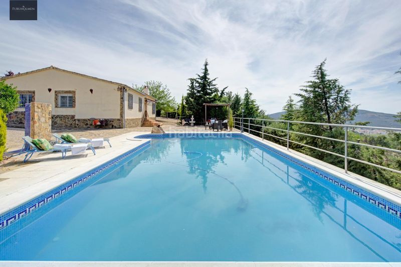Foto 8b0aacec-2238-4017-9955-dd9f8db5a7c5. Xalet amb aparcament piscina a San Ildefonso - Catedral Jaén