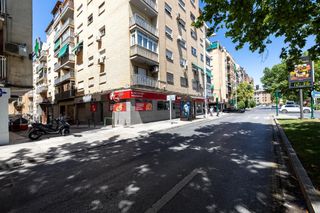 Local Comercial a Calle Doctor Rojas Ballesteros
