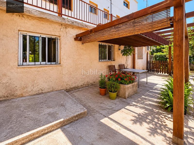 Foto cfba6fee-c689-46d0-b97a-9ab2717b7201. Edifici a Padul