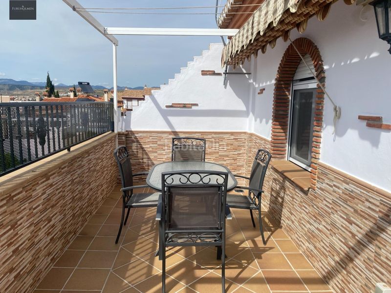 Foto a04982b8-e00d-4a07-98cf-95c518870757. Casa adossada amb calefacció aparcament a Cájar