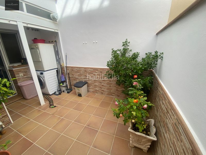 Foto f6a5e60f-1146-46e4-95ce-719e05af3644. Casa adossada amb calefacció aparcament a Cájar