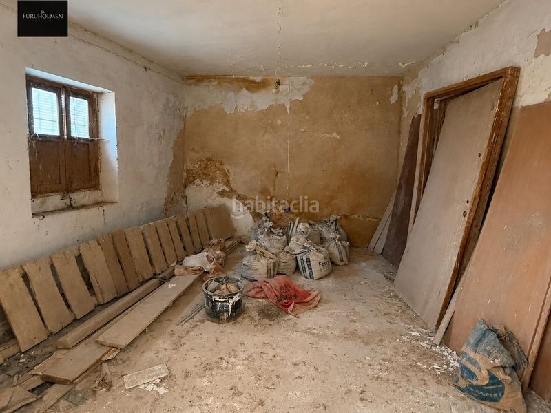 Foto 1d2c9676-8c62-4569-a449-538a6856b230. Casa a Chimeneas